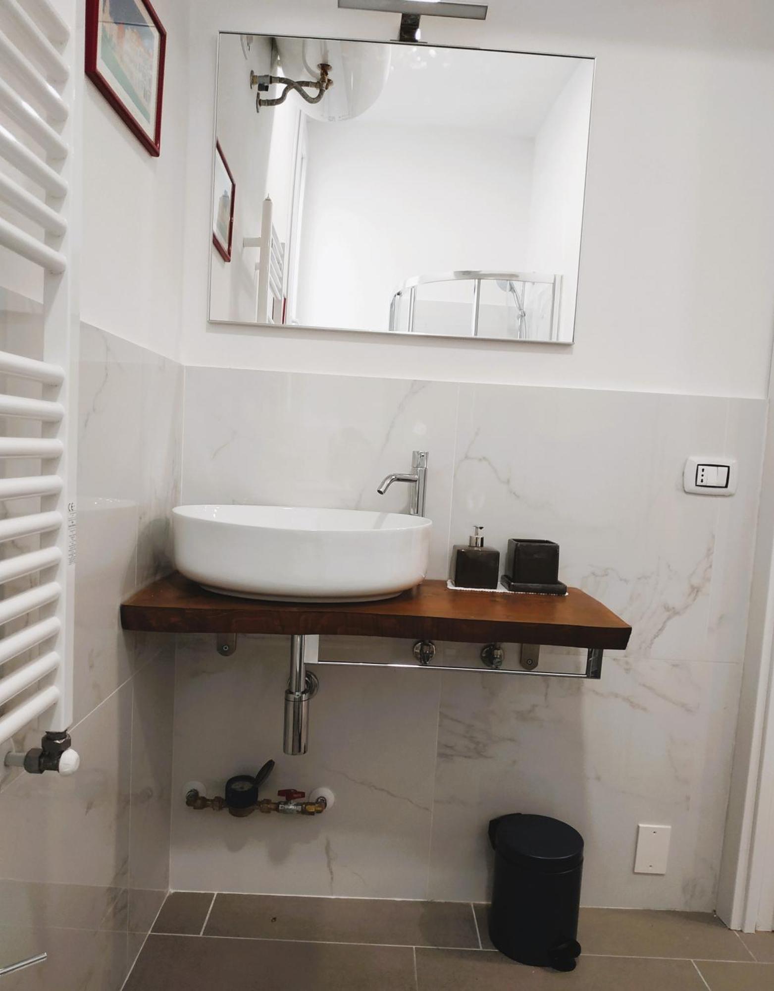 Monteroom-Apartments Bologna Ngoại thất bức ảnh